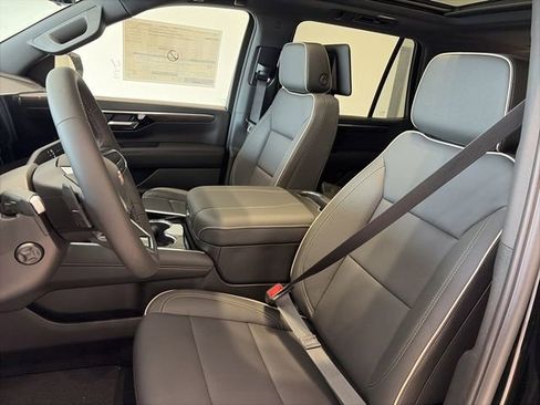 New 2026 Chevrolet Tahoe Premier AWD/4WD image 13