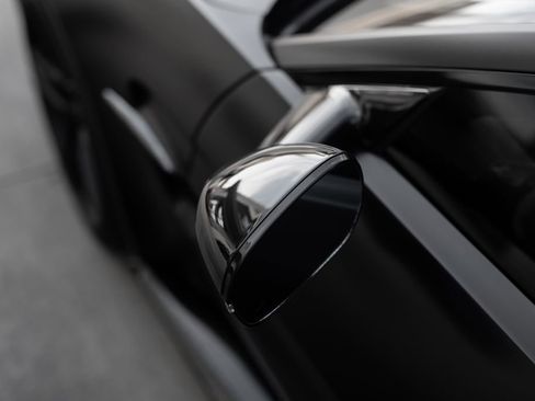 Used 2025 Aston Martin V8 Vantage Coupe image 28