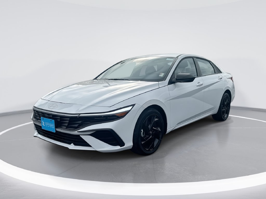 New 2026 Hyundai Elantra SEL FWD image 1