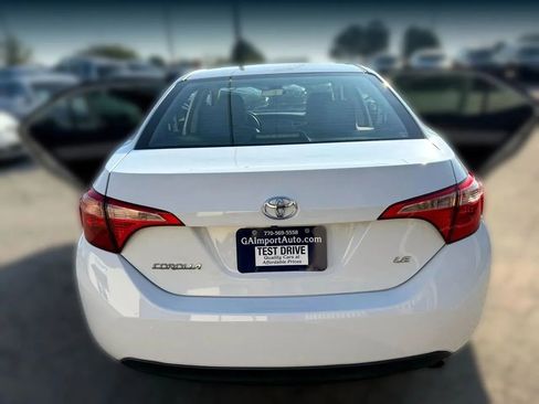 Used 2019 Toyota Corolla LE image 28