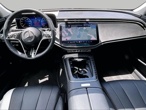 Used 2025 Mercedes-Benz E 350 Sedan image 16