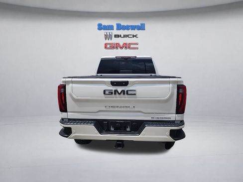 Used 2024 GMC Sierra 2500 Denali Ultimate AWD/4WD image 5