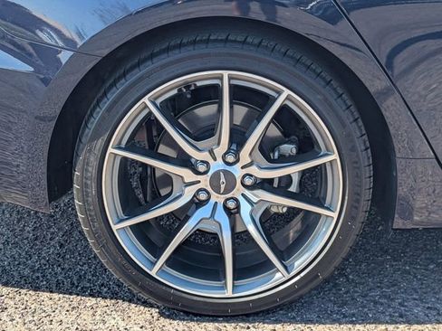 Used 2023 Genesis G70 2.0T image 9