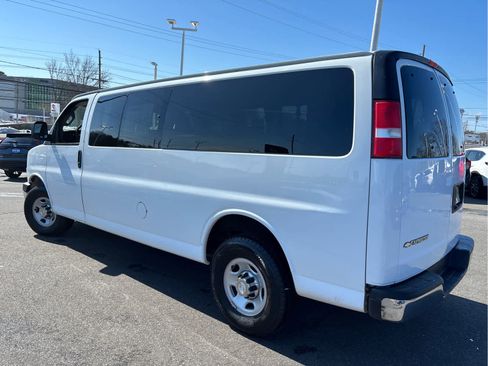 Used 2019 Chevrolet Express 3500 LT w/ LT Preferred Equipment Group image 34