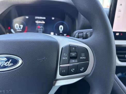 New 2026 Ford Explorer Active RWD image 30