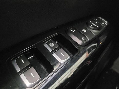 Used 2020 Kia Sportage S w/ S Premium Package FWD image 27