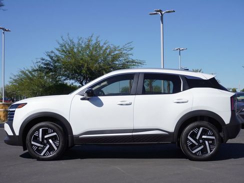 New 2026 Nissan Kicks SV image 2