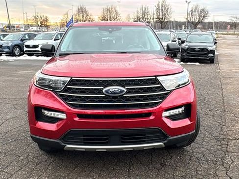 Certified 2021 Ford Explorer XLT w/ Equipment Group 202A image 30