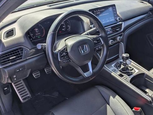 Used 2019 Honda Accord Sport image 10