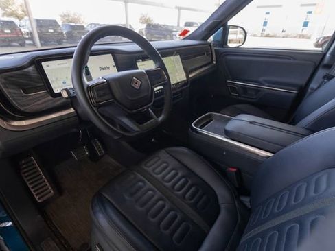 Used 2022 Rivian R1T Adventure image 7