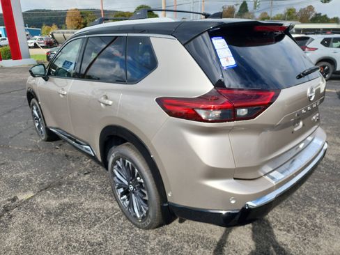 New 2026 Nissan Rogue Platinum w/ Platinum Premium Package image 6