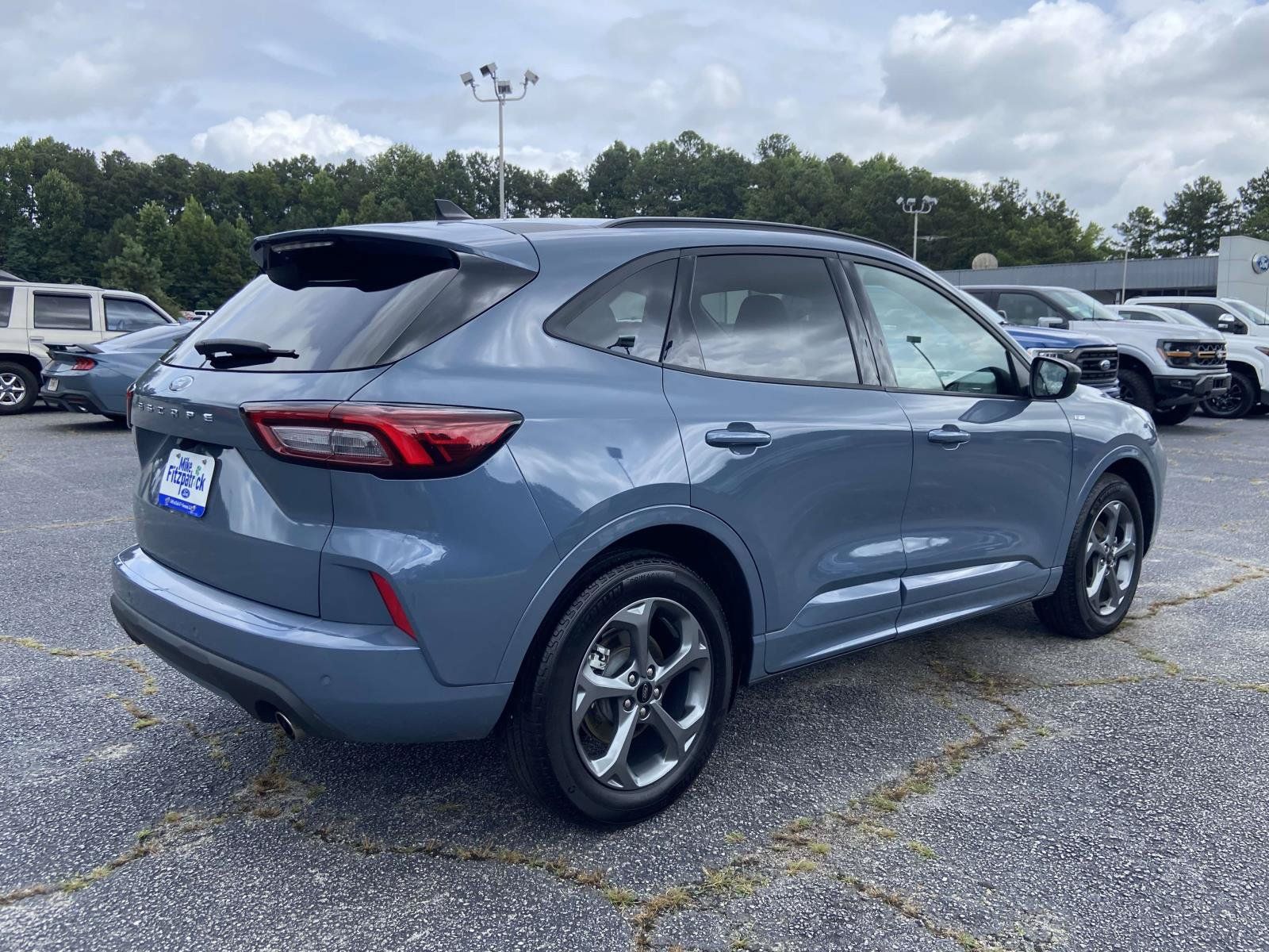 Used 2024 Ford Escape ST-Line w/ Tech Pack #1 FWD image 3