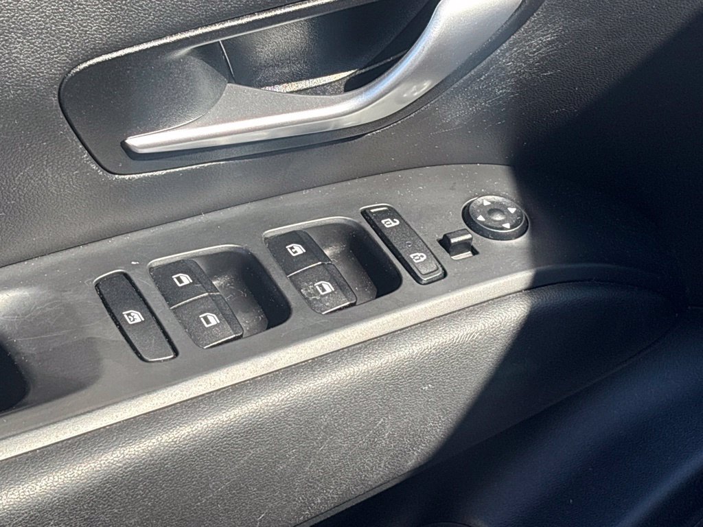 Used 2023 Hyundai Tucson SE FWD image 11
