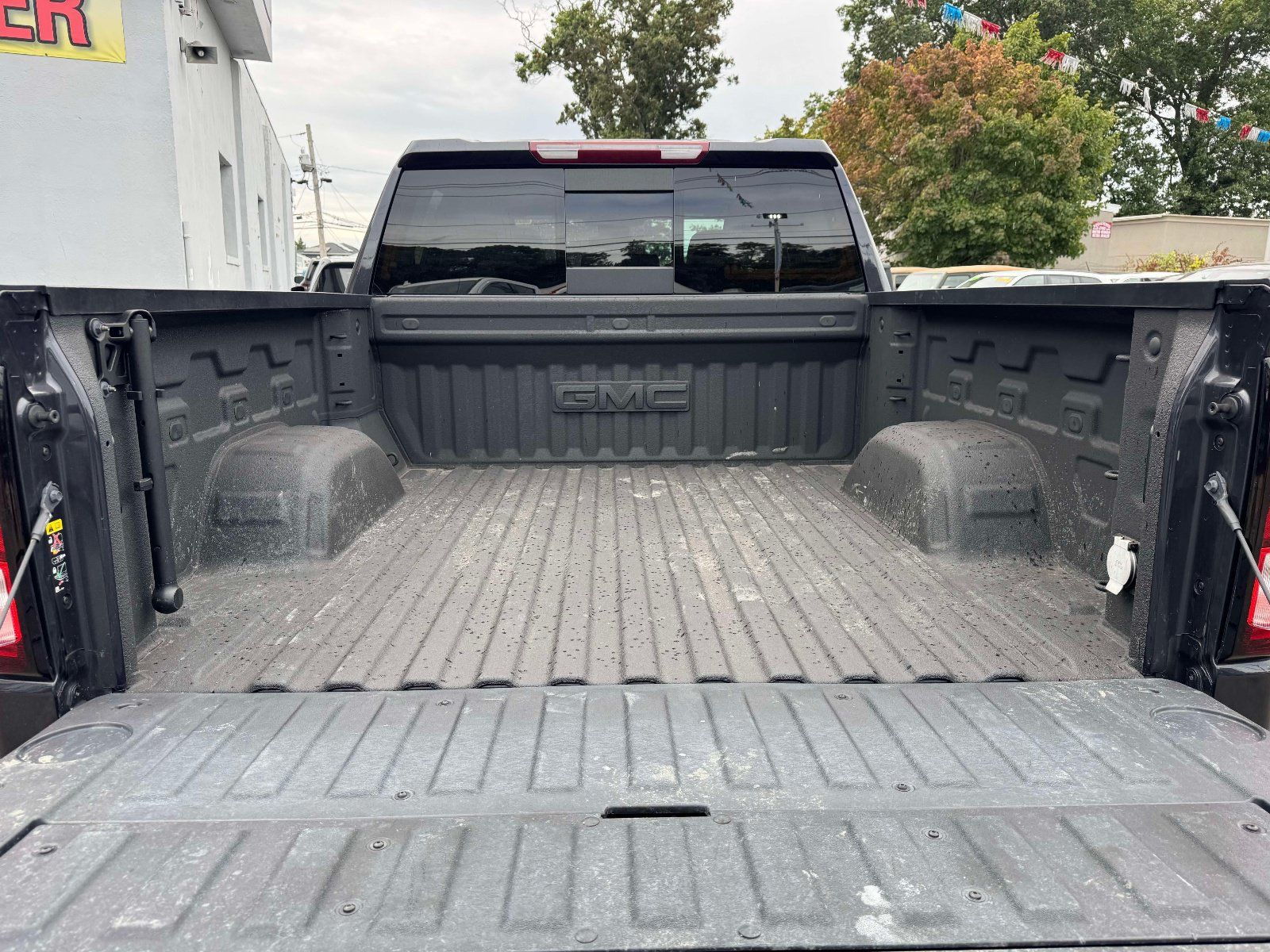 Used 2024 GMC Sierra 1500 Elevation w/ Elevation Premium Package AWD/4WD image 15