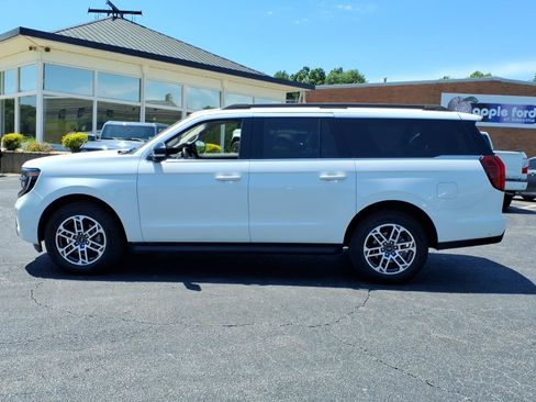 Certified 2025 Ford Expedition Max Active AWD/4WD image 5