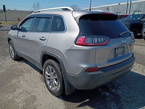 Used 2019 Jeep Cherokee Latitude Plus w/ Cold Weather Group image 8