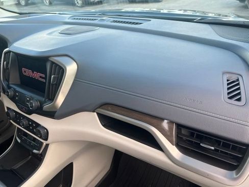 Used 2024 GMC Terrain Denali w/ Black Diamond Edition AWD/4WD image 26