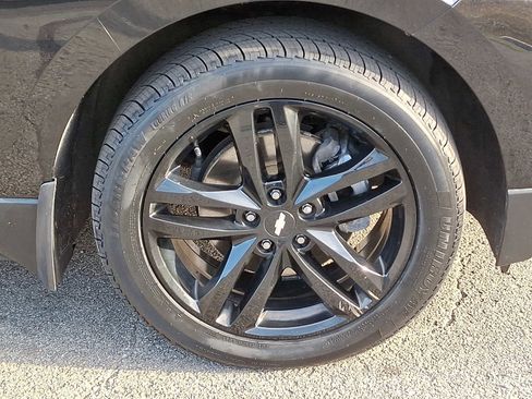 Used 2020 Chevrolet Equinox LT w/ Midnight Edition image 9