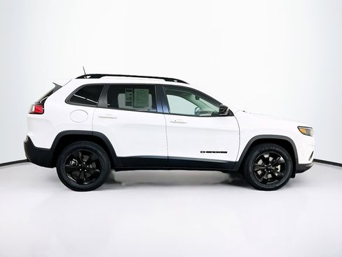 Used 2023 Jeep Cherokee Altitude Lux image 10