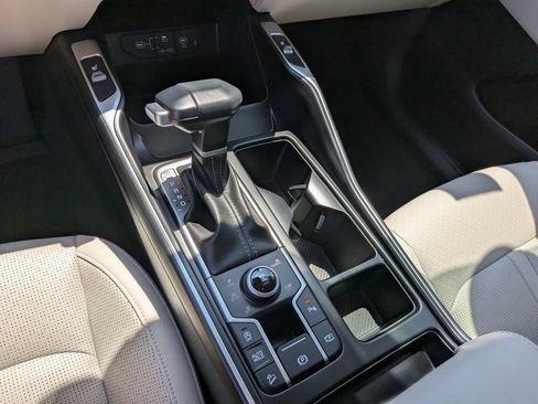 Certified 2025 Kia Sorento S AWD/4WD image 27