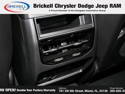 New 2025 Jeep Grand Cherokee Limited w/ Luxury Tech Group II RWD image 19