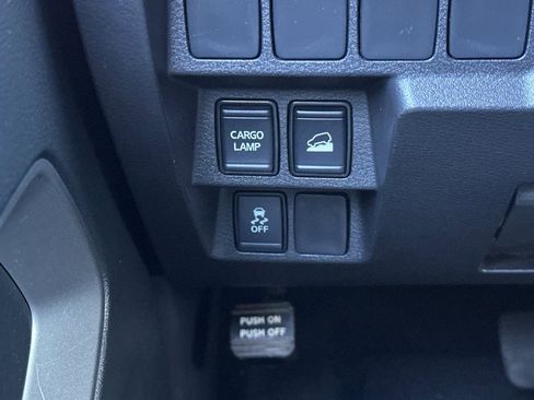 Used 2023 Nissan Frontier SV image 31