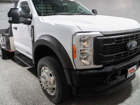 Used 2023 Ford F550 4x4 Regular Cab Super Duty image 5