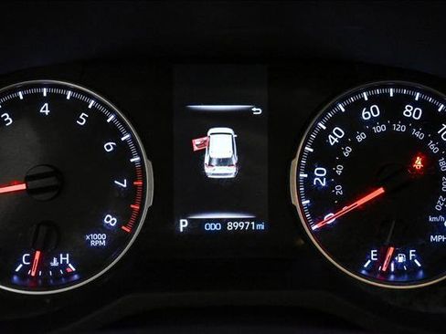 Used 2019 Toyota RAV4 XLE image 11