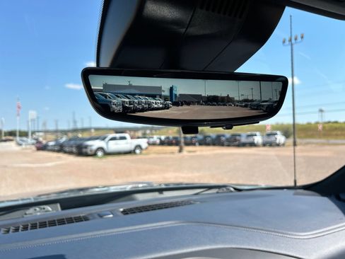 Used 2026 Chevrolet Silverado 1500 High Country AWD/4WD image 23