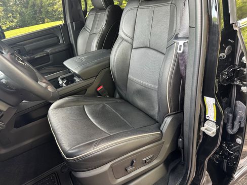 Used 2023 RAM 2500 Limited image 14