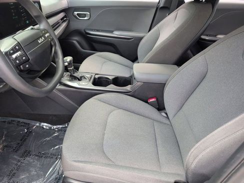 Used 2025 Kia K4 FWD image 25