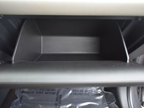 Used 2023 Honda HR-V LX image 39