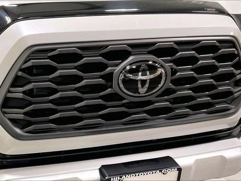 Certified 2022 Toyota Tacoma TRD Sport image 30