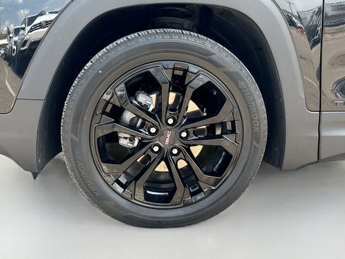 Used 2022 GMC Terrain SLE w/ Driver Convenience Package FWD image 39