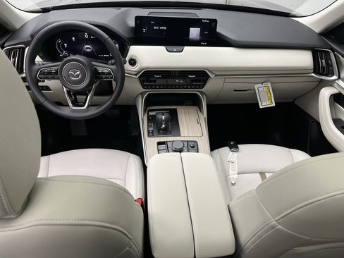 New 2026 MAZDA CX-90 Plug-In Hybrid w/ Premium Plus image 4