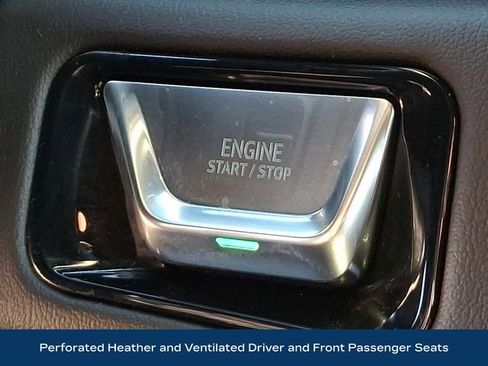 Used 2025 GMC Yukon XL Denali image 29