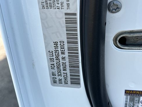 Used 2024 RAM 2500 Big Horn image 27