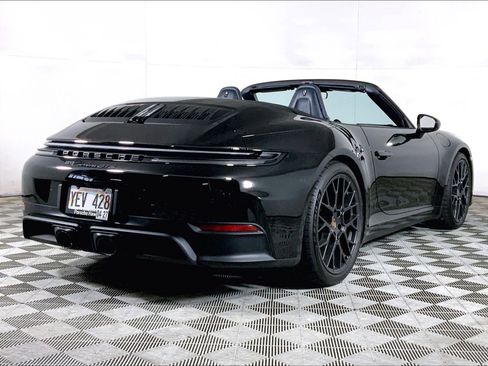 Used 2026 Porsche 911 Carrera 4 GTS AWD/4WD image 9