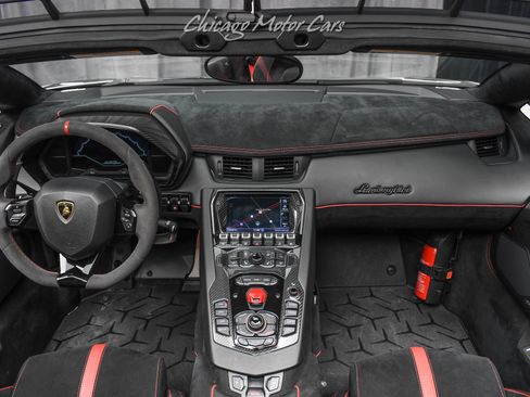 Used 2016 Lamborghini Aventador LP 750-4 Superveloce AWD/4WD image 22