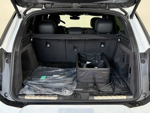 New 2026 Land Rover Range Rover Sport Dynamic SE AWD/4WD image 17