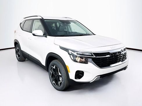 New 2026 Kia Seltos S image 3