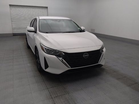 Used 2024 Nissan Sentra SV FWD image 14