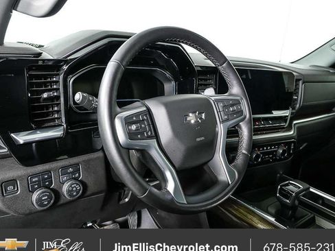 Certified 2022 Chevrolet Silverado 1500 RST w/ Convenience Package II AWD/4WD image 4