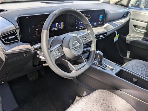 New 2026 Nissan Kicks SV w/ SV Premium Package FWD image 3