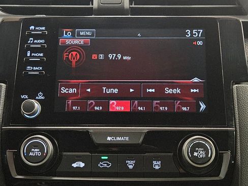 Used 2020 Honda Civic Sport image 19