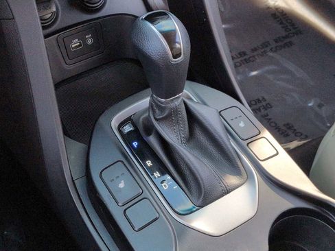 Used 2018 Hyundai Santa Fe Sport w/ 2.4L Value Package 02 image 32