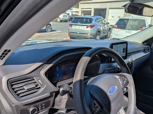 Used 2025 Ford Escape Active image 14