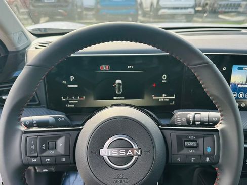 New 2026 Nissan Kicks SR FWD image 18