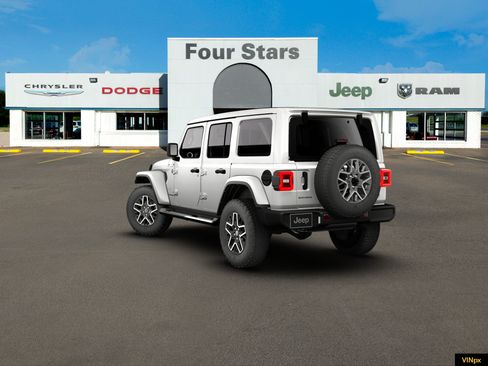 New 2026 Jeep Wrangler Unlimited Sahara AWD/4WD image 5