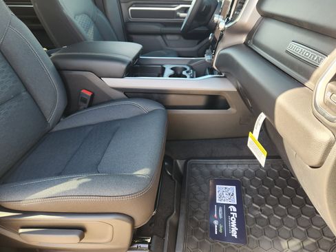 New 2026 RAM 1500 4x4 Crew Cab image 11